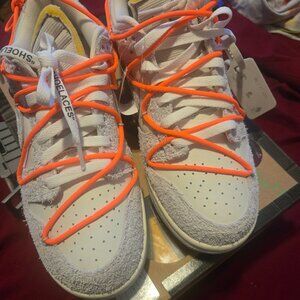 Off- White Dunk Low Lot 11
